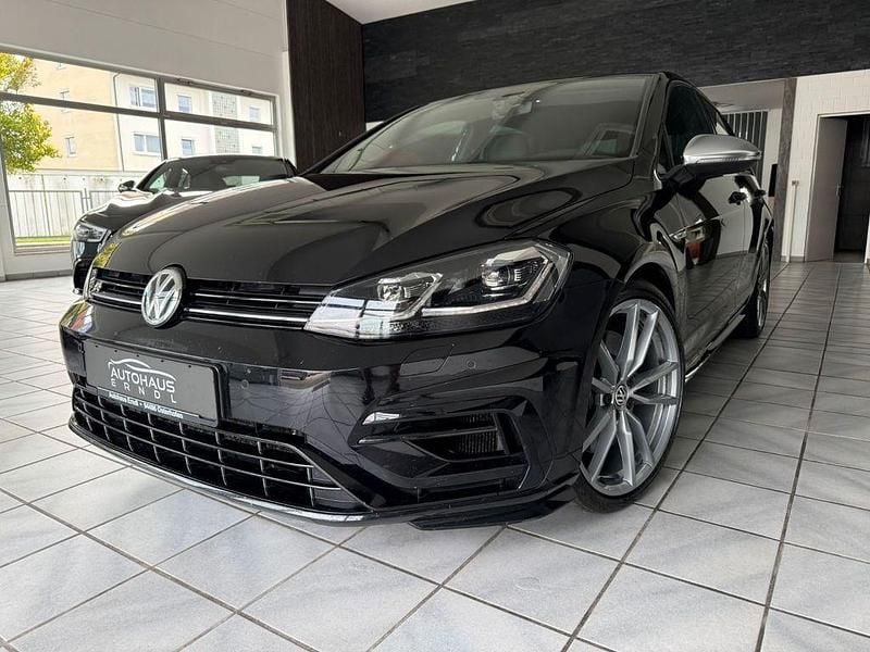 Schwarz Gebraucht 2019 VW Golf VII Business Limousine | 24.990 € (Fairer Preis) - Bild 1/4