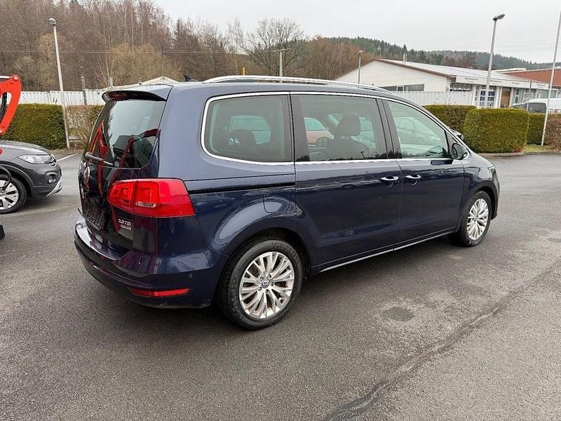 Gebraucht VW Sharan Highline 170 PS (125 kW) 2010 Blau Van / Kleinbus