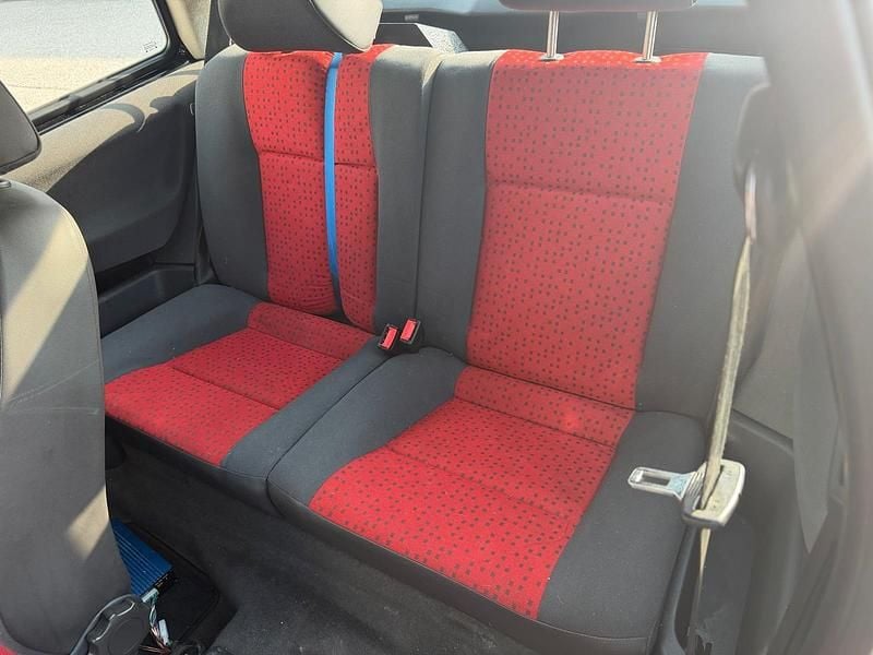 Gebraucht VW Lupo 50 PS (36 kW) 2000 Schwarz Kleinwagen