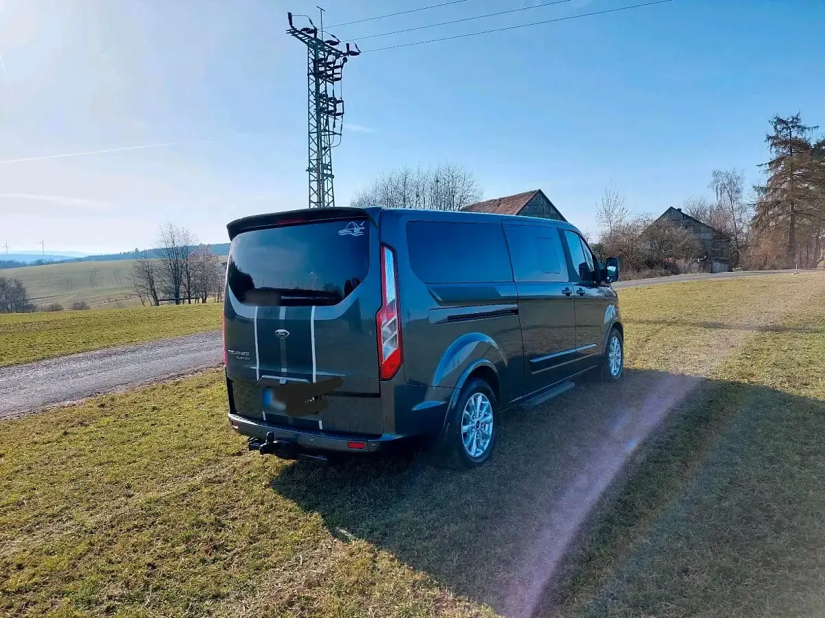 Gebraucht Ford Tourneo Titanium X 170 PS (125 kW) 2019 Grau Van / Kleinbus