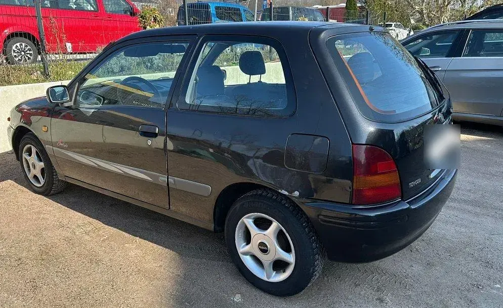 Gebraucht Toyota Starlet 75 PS (55 kW) 1997 Andere farben Kleinwagen