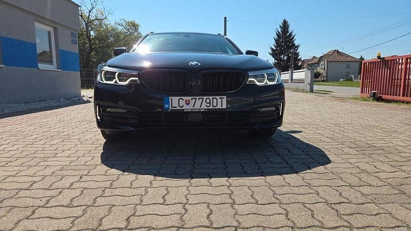 Schwarz Gebraucht 2019 BMW 530 Sport Line Kombi | 26.000 € (Fairer Preis) - Bild 1/4