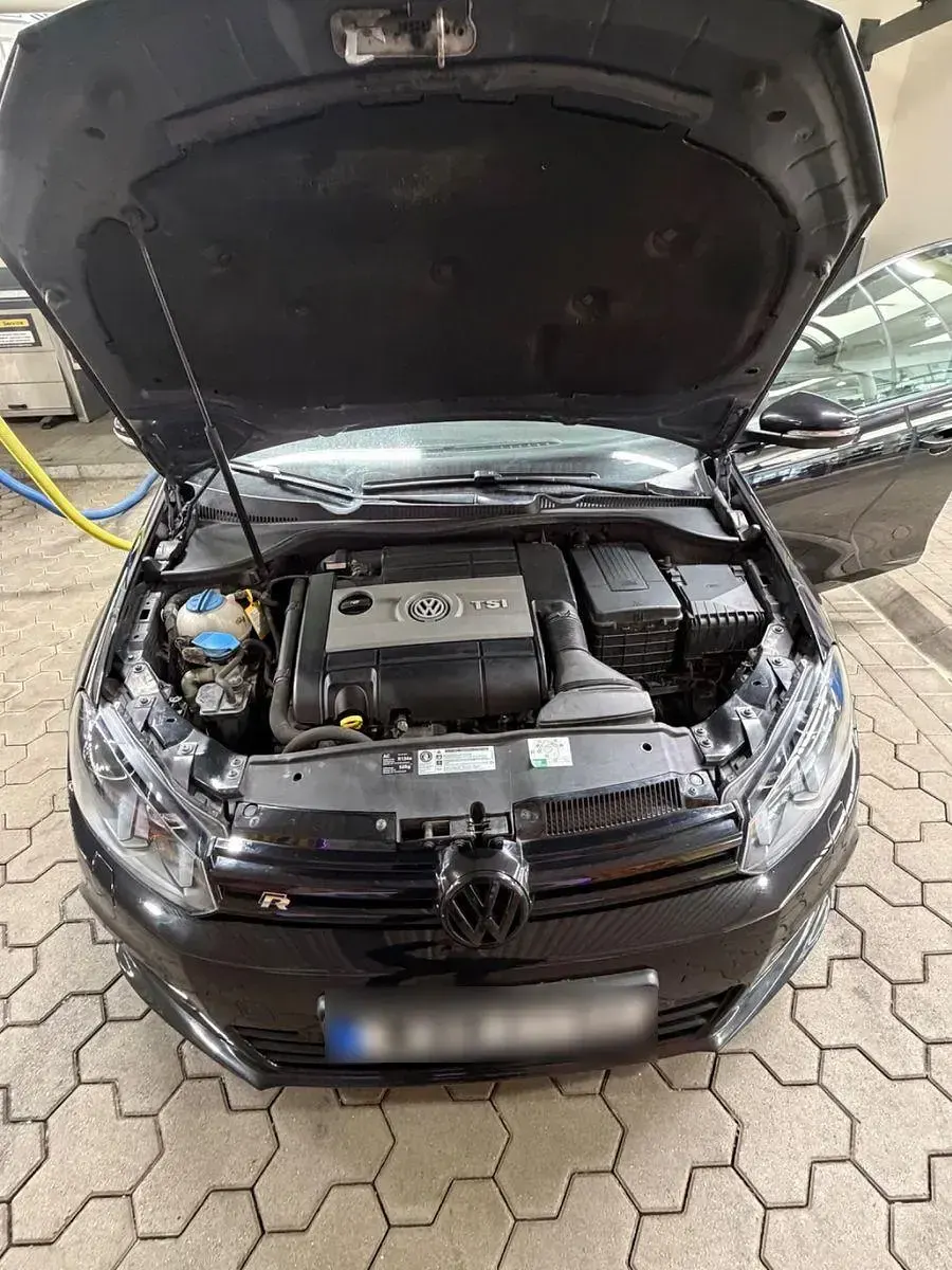 Gebraucht VW Golf VI R 271 PS (199 kW) 2010 Schwarz Kleinwagen