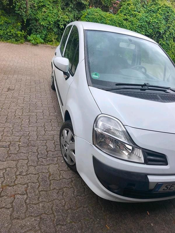 Weiß Gebraucht 2009 Renault Modus Van / Kleinbus | 950 € (Teuer) - Bild 1/4