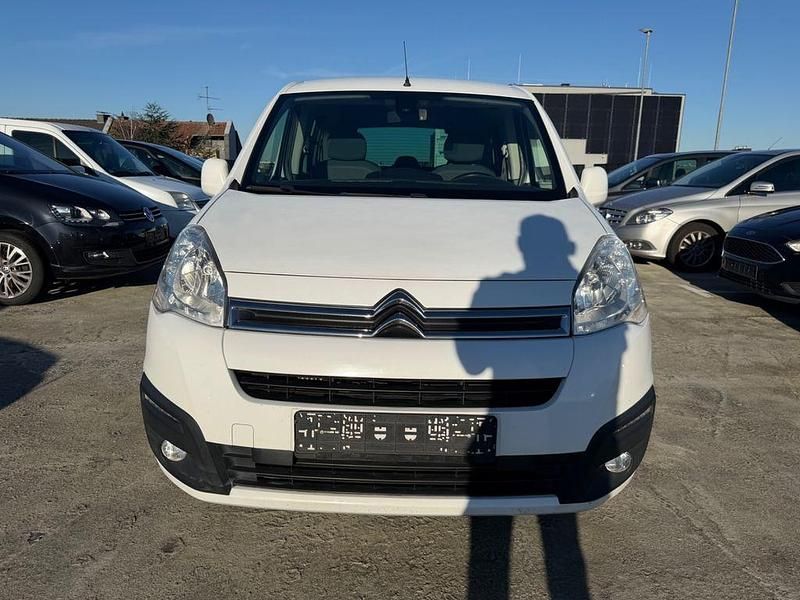 Gebraucht Citroën Berlingo SELECTION 110 PS (80 kW) 2017 Weiß Van / Kleinbus
