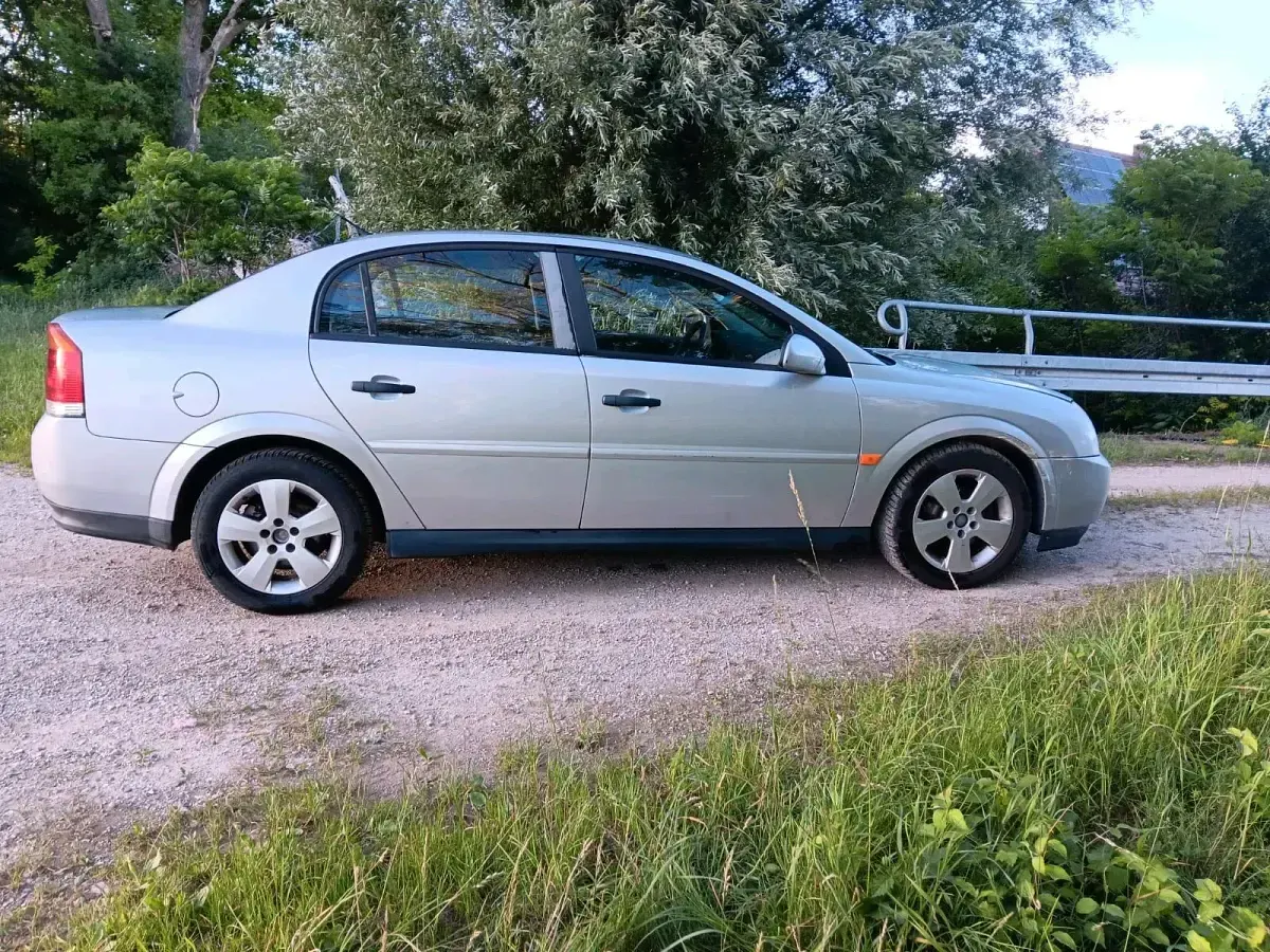 Gebraucht Opel Vectra 122 PS (89 kW) 2002 Silber Limousine