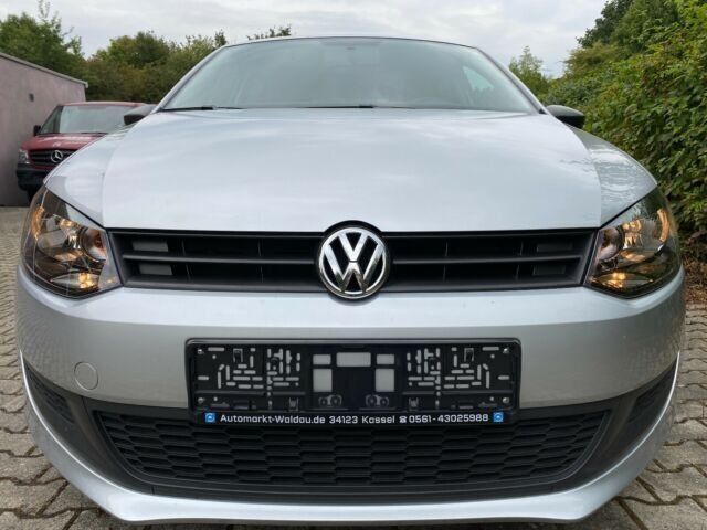 Gebraucht VW Polo Trendline 69 PS (50 kW) 2013 Silber metallic Kleinwagen