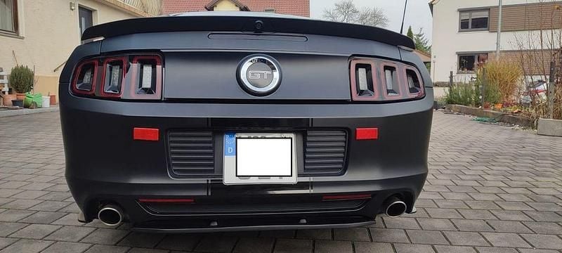 Gebraucht Ford Mustang GT 426 PS (313 kW) 2014 Schwarz Coupé