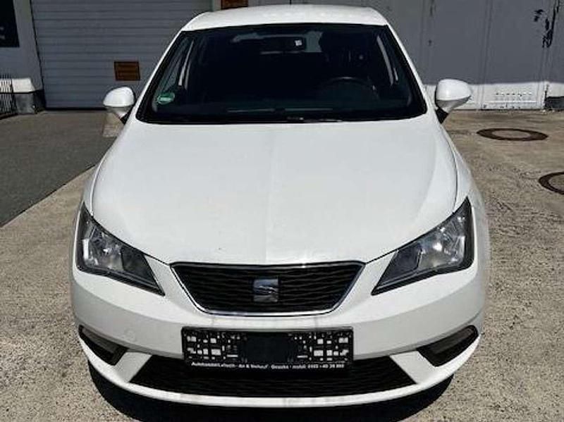 "candy" weiss Gebraucht 2014 Seat Ibiza Stylance Kleinwagen | 5.900 € (Etwas zu teuer) - Bild 1/4