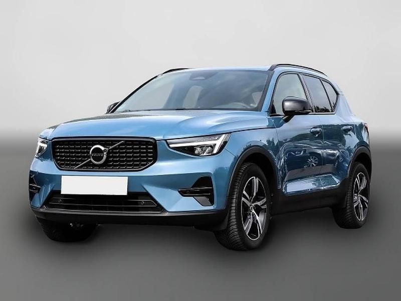 Blau Gebraucht 2023 Volvo XC40 Plus SUV | 37.900 € (Fairer Preis) - Bild 1/4