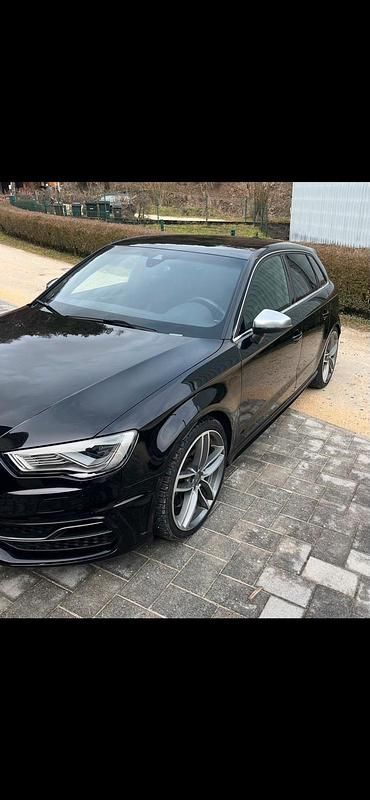 Second-hand Audi S3 300 CP (220 kW) 2015 Negru Berlinǎ