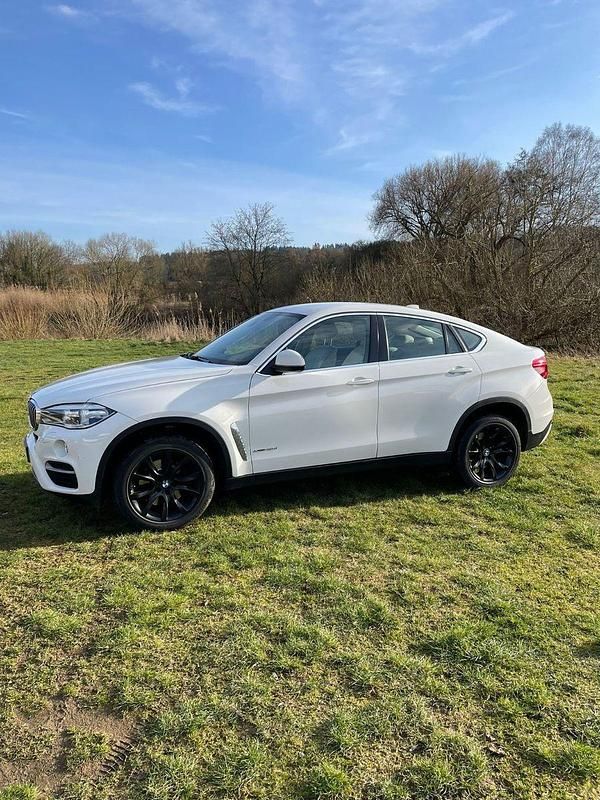 Weiß Gebraucht 2015 BMW X6 SUV | 27.000 € - Bild 1/4
