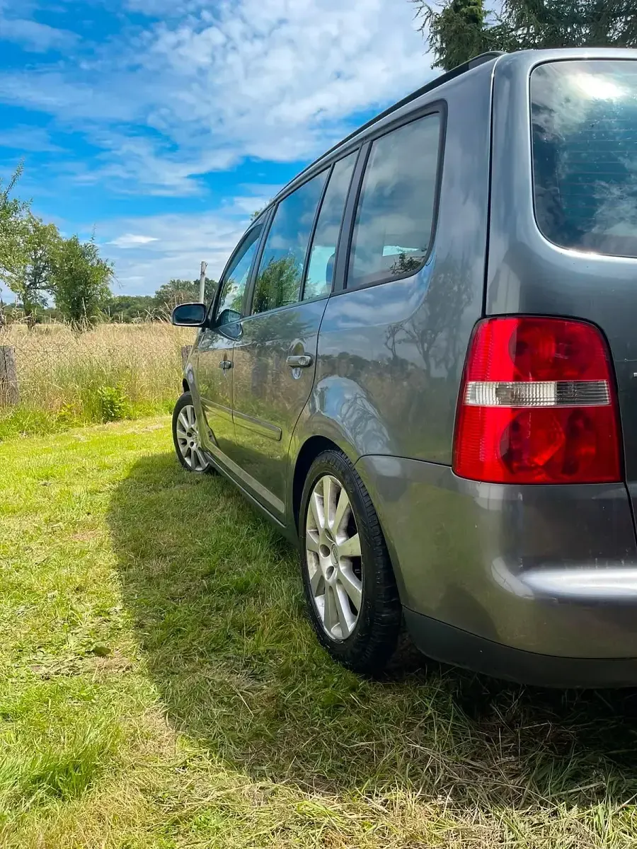 Gebraucht VW Touran 140 PS (102 kW) 2004 Van / Kleinbus