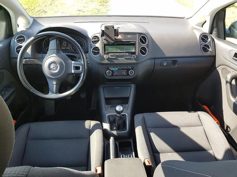 Gebraucht VW Golf Plus Cross Comfortline 122 PS (89 kW) 2011 Grau Van / Kleinbus