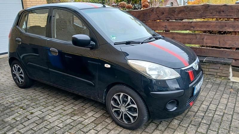 Schwarz Gebraucht 2008 Hyundai i10 Edition+ Kleinwagen | 2.700 € (Etwas zu teuer) - Bild 1/4