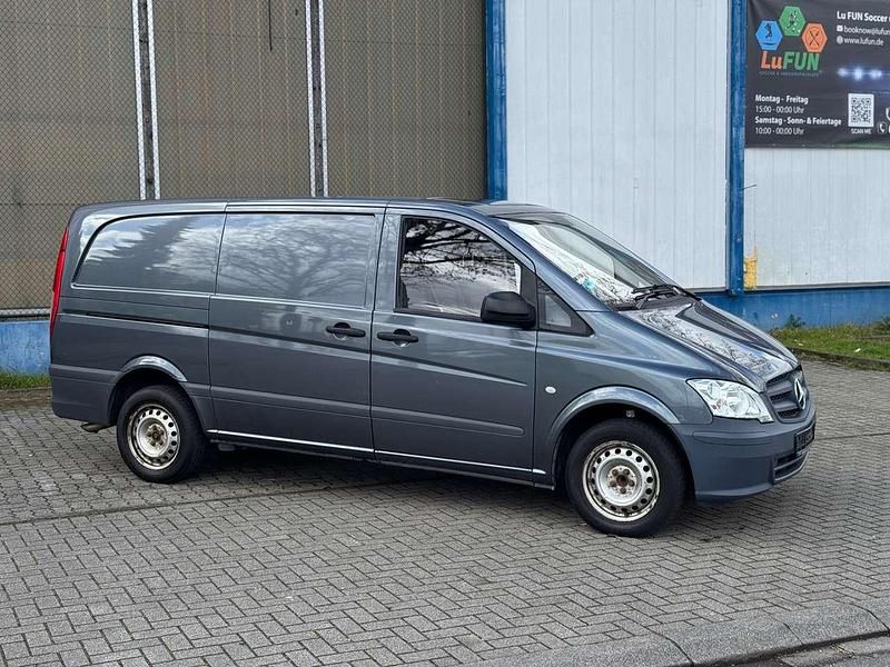 Gebraucht Mercedes Vito 136 PS (100 kW) 2014 Flintgrau Van
