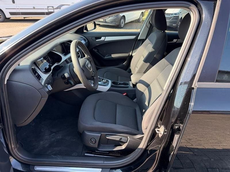 Gebraucht Audi A4 150 PS (110 kW) 2015 Schwarz Kombi