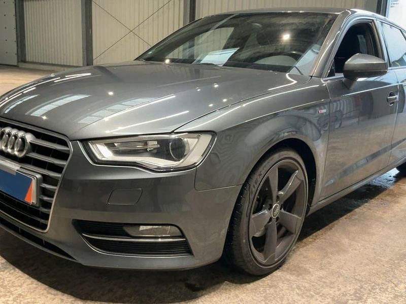 Gebraucht Audi A3 S-Line 125 PS (91 kW) 2013 Grau Limousine
