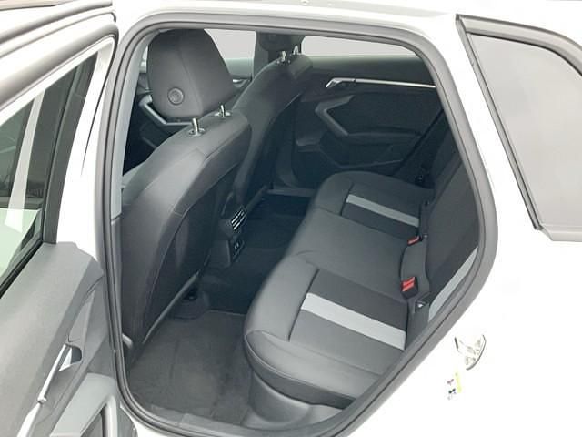 Gebraucht Audi A3 Sportback e-tron 204 PS (150 kW) 2025 Weiss Kleinwagen