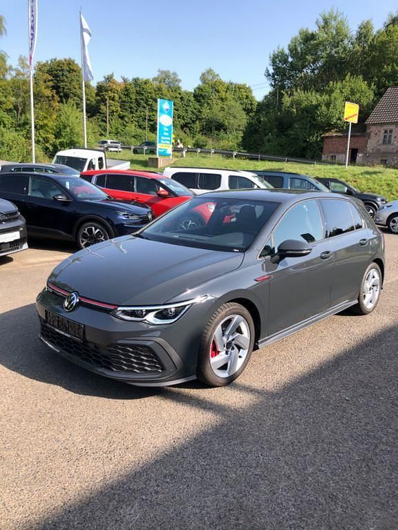 Grau Gebraucht 2021 VW Golf VIII GTI Limousine | 29.900 € (Fairer Preis) - Bild 1/4