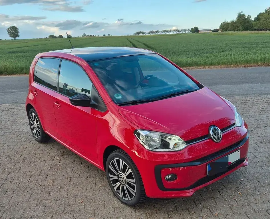 Gebraucht VW up! 75 PS (55 kW) 2018 Rot Kleinwagen