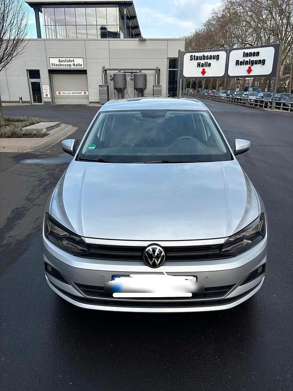 Grau Gebraucht 2021 VW Polo Kleinwagen | 11.600 € (Fairer Preis) - Bild 1/4