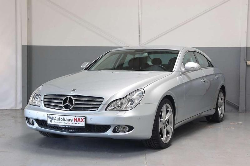 Iridiumsilber metalliclack Gebraucht 2005 Mercedes CLS350 Limousine | 17.990 € - Bild 1/4