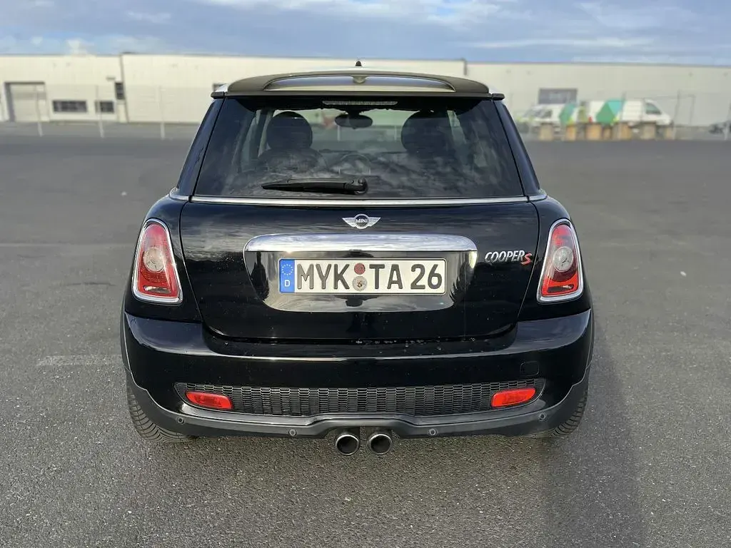 Usata Mini Cooper S 184 CV (135 kW) 2010 Nero Utilitaria