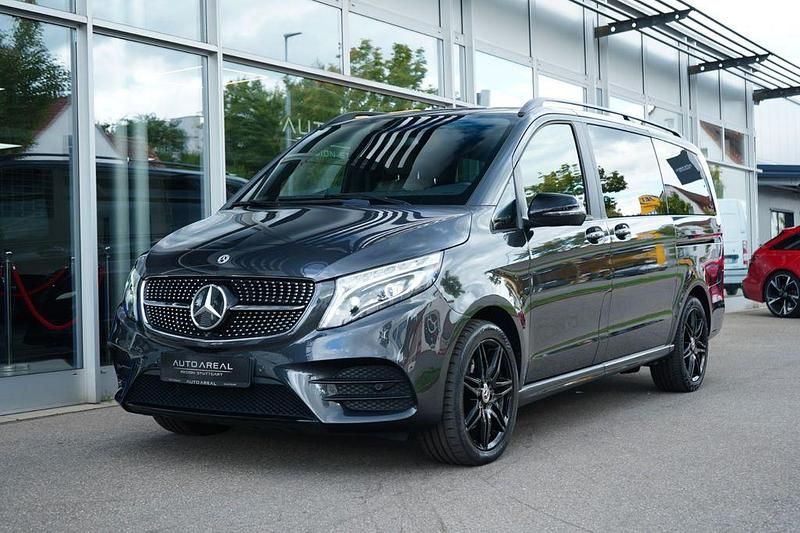 Grau Gebraucht 2021 Mercedes V300 AMG Van / Kleinbus | 59.890 € (Fairer Preis) - Bild 1/4