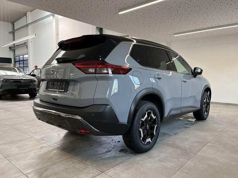 Neu Nissan X-Trail 213 PS (156 kW) 2026 Ceramic grey / dach schwarz SUV