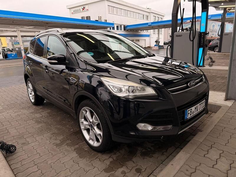 Gebraucht Ford Kuga Titanium 163 PS (119 kW) 2013 Schwarz SUV