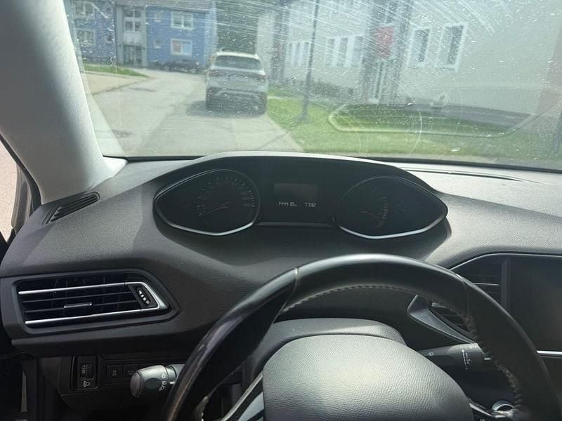 Gebraucht Peugeot 308 SW Active 110 PS (80 kW) 2016 Silber Kombi