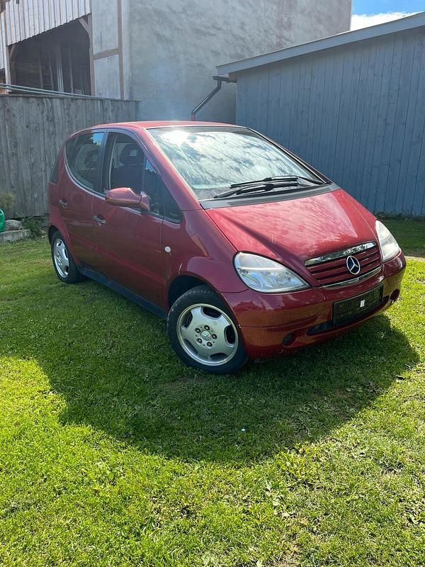 Rot Gebraucht 1998 Mercedes A160 Kleinwagen | 700 € (Fairer Preis) - Bild 1/4