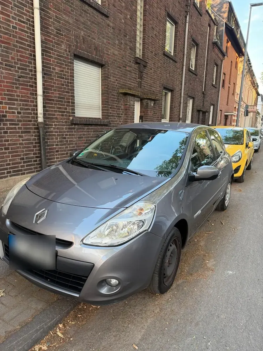 Gebraucht Renault Clio IV 75 PS (55 kW) 2013 Grau Kleinwagen