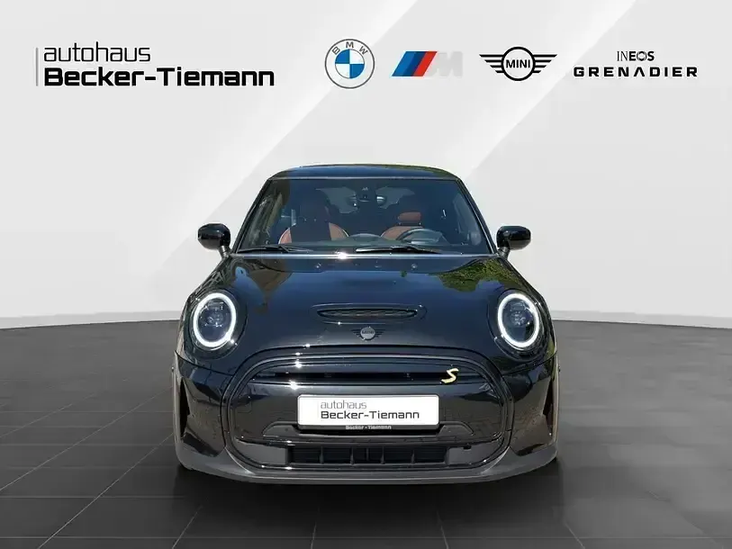 Gebraucht Mini Cooper SE 135 kW (184 PS) 2022 Midnight black Kleinwagen