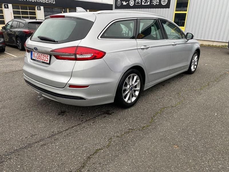 Gebraucht Ford Mondeo Titanium 150 PS (110 kW) 2020 Silber Limousine