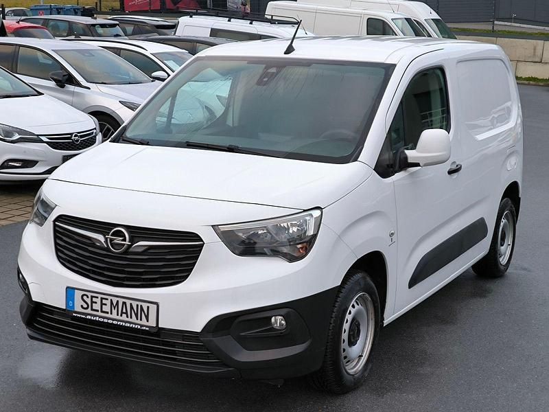 Gebraucht Opel Combo 99 PS (72 kW) 2019 Weiß Kombi