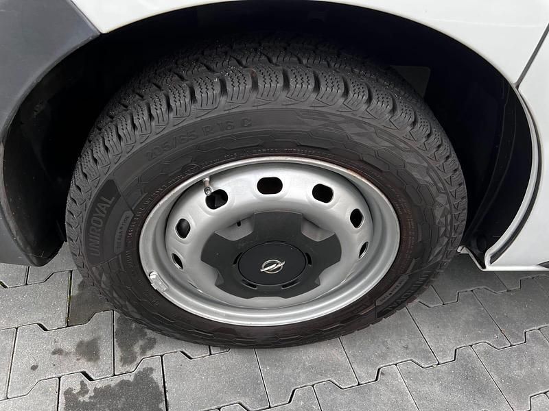 Gebraucht Opel Vivaro 120 PS (88 kW) 2018 Weiß Van / Kleinbus