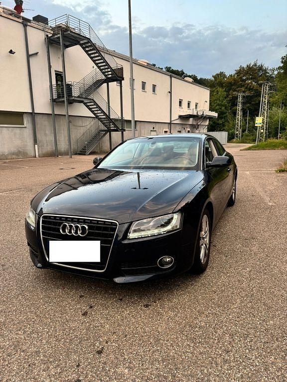 Blau Gebraucht 2010 Audi A5 Sport Coupé | 13.500 € (Fairer Preis) - Bild 1/4