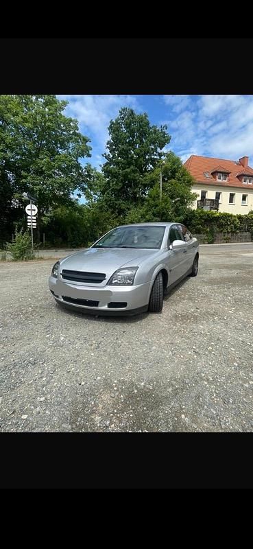 Silber Gebraucht 2004 Opel Vectra Limousine | 700 € (Superpreis) - Bild 1/4