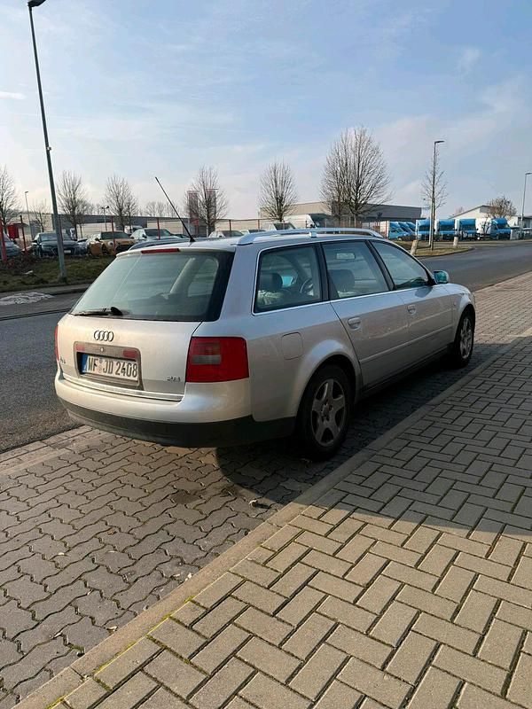 Gebraucht Audi A6 193 PS (141 kW) 2000 Grau Kombi