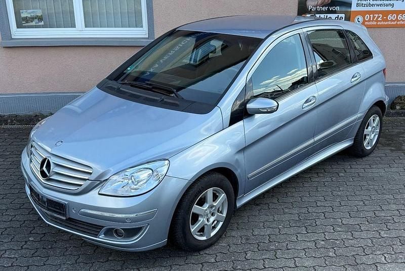 Gebraucht Mercedes B180 109 PS (80 kW) 2007 Blau Van / Kleinbus