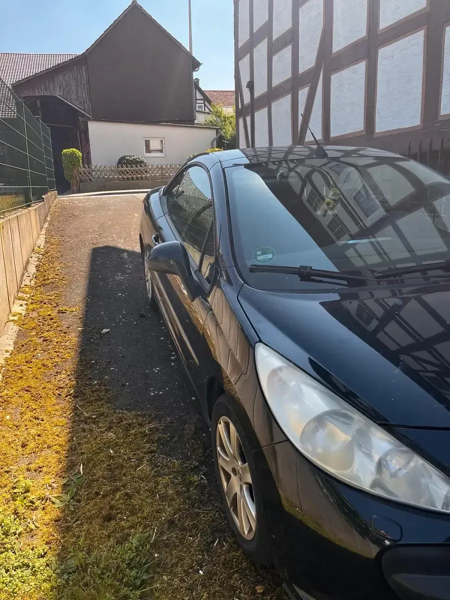 Gebraucht Peugeot 207 CC 120 PS (88 kW) 2008 Schwarz Cabrio
