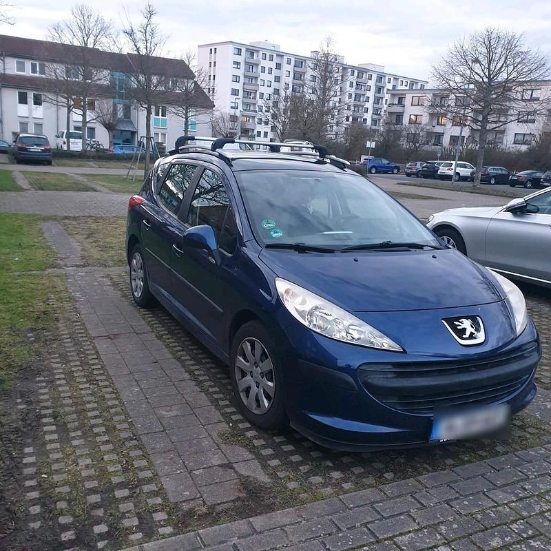 Gebraucht Peugeot 207 90 PS (66 kW) 2008 Blau Kombi