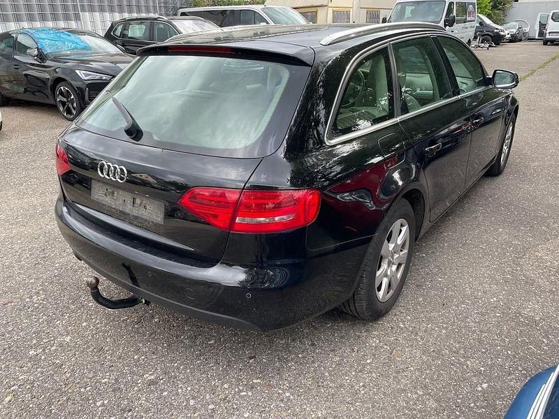 Gebraucht Audi A4 Ambiente 143 PS (105 kW) 2011 Schwarz Kombi