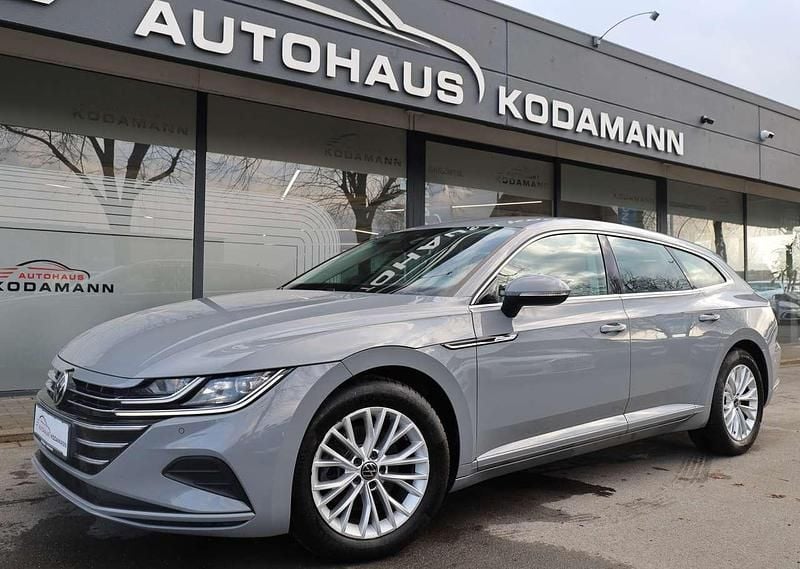 Gebraucht VW Arteon 150 PS (110 kW) 2022 Mondsteingrau Kombi