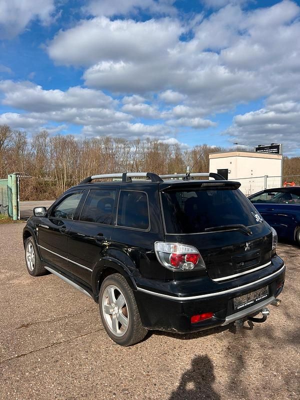 Gebraucht Mitsubishi Outlander 160 PS (117 kW) 2006 Schwarz SUV
