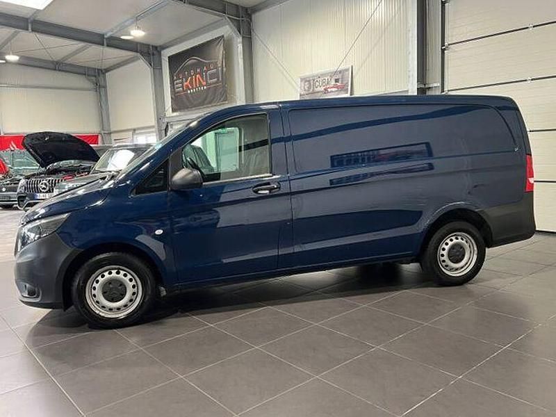 Gebraucht Mercedes Vito 102 PS (75 kW) 2020 Blau Van