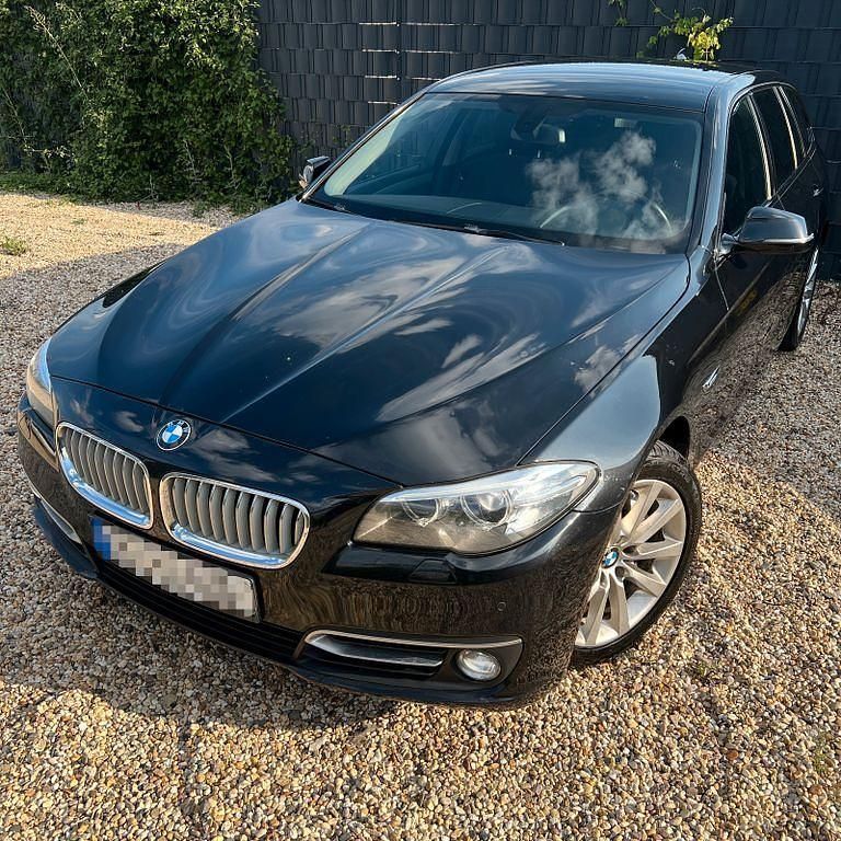 Schwarz Gebraucht 2014 BMW 525 Comfort Edition Kombi | 11.899 € (Fairer Preis) - Bild 1/4