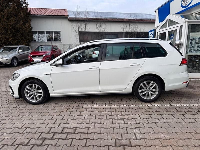 Gebraucht VW Golf VII R-line 150 PS (110 kW) 2020 Weiß Kombi